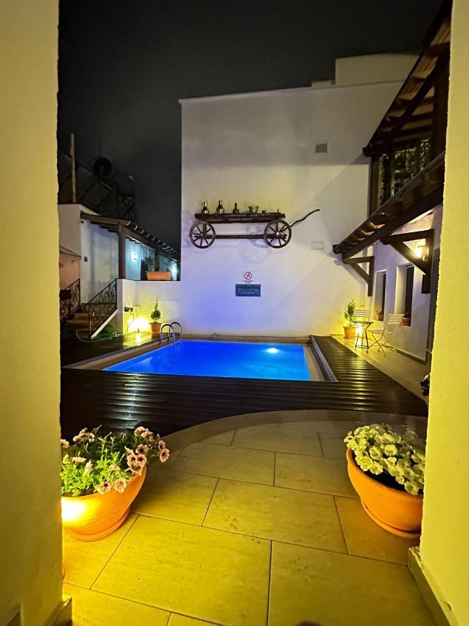 Hotel 7. Art Feslegen 3*