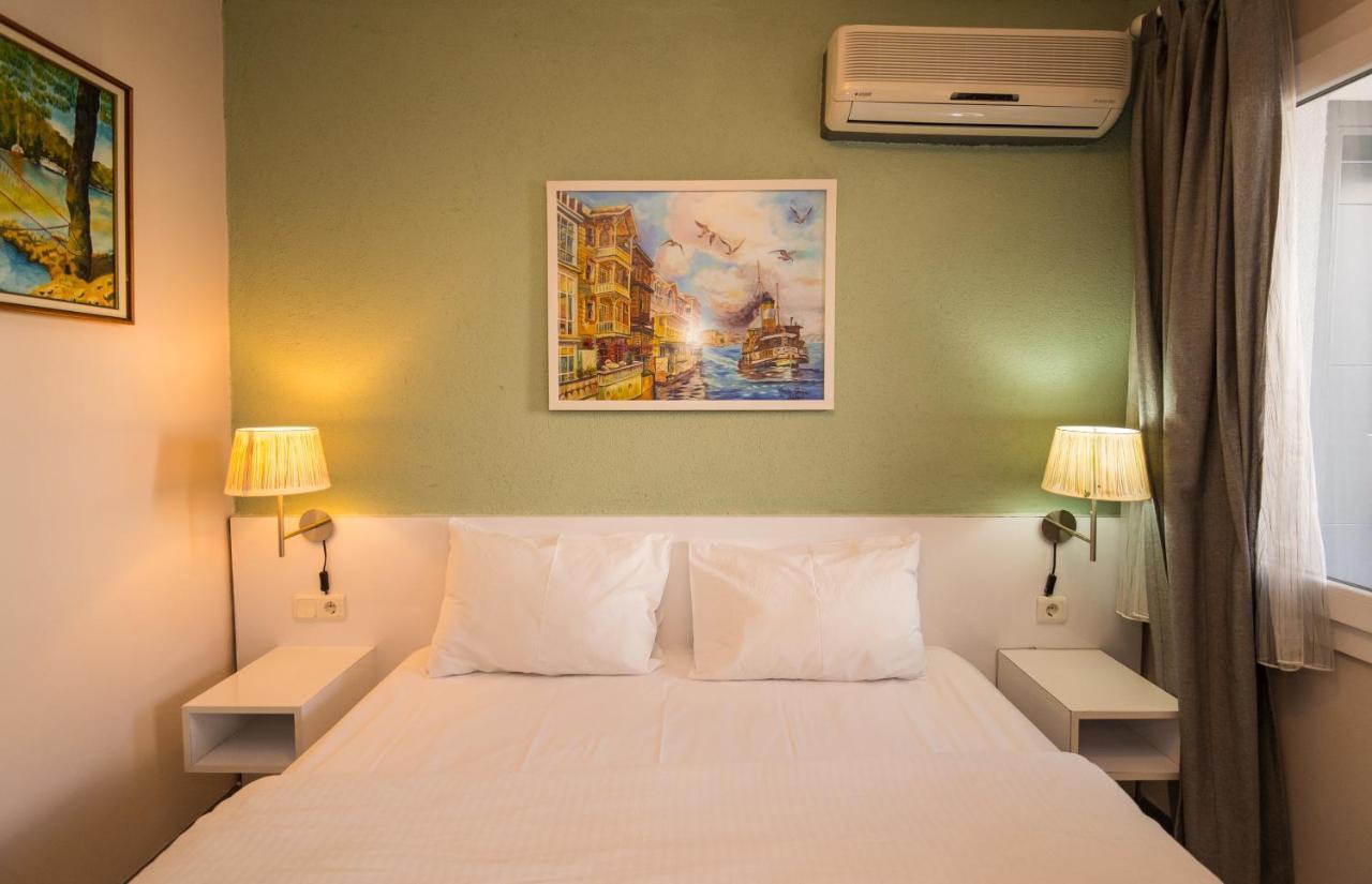 7. Art Feslegen Hotel
