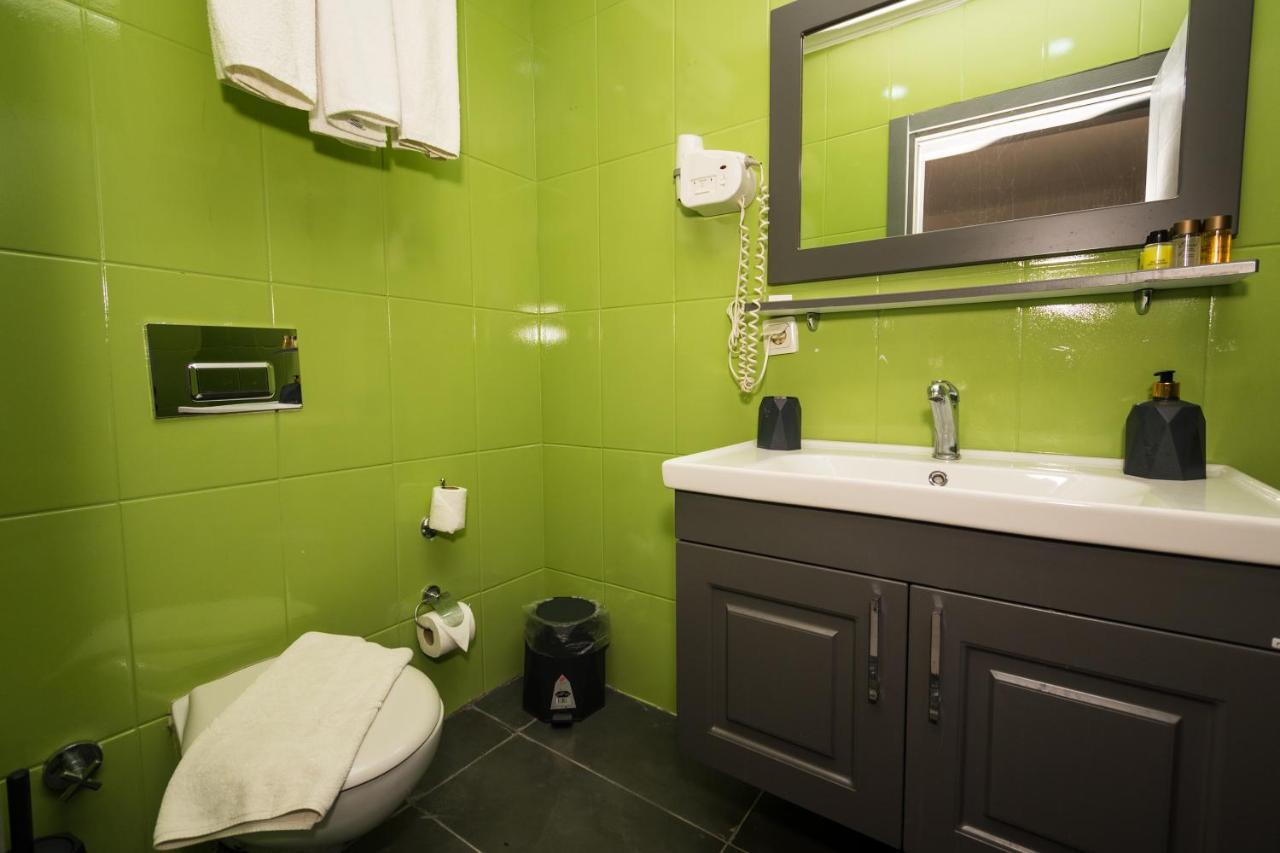 7. Art Feslegen Hotel 3*